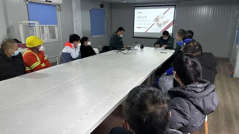 叉车安全规范标准：保障作业安全的关键