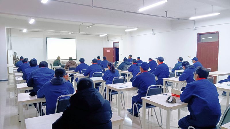 小标题：编程课程，不仅仅是代码的学习